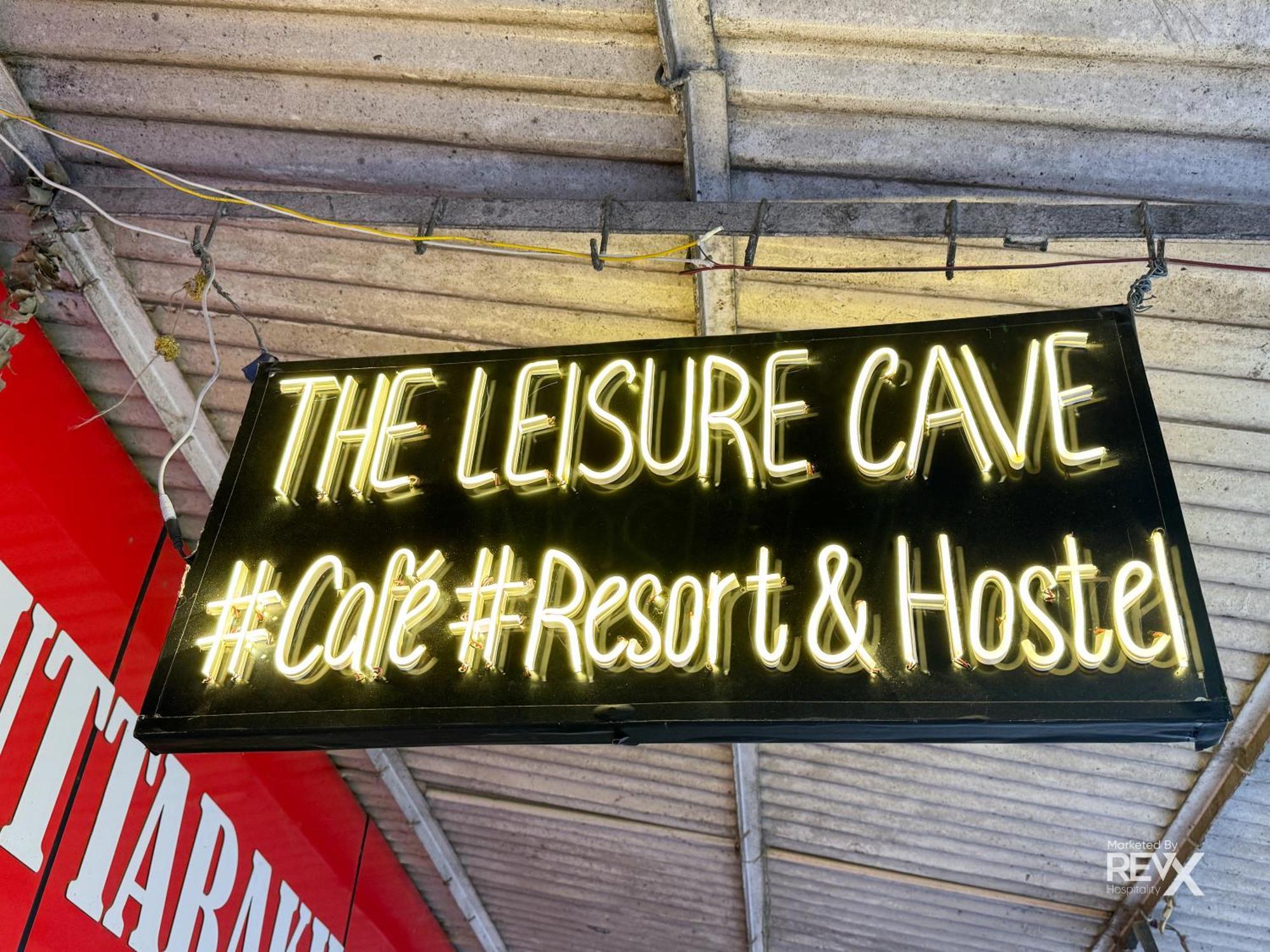 Hotel The Leisure Cave On The Ganges à Rishīkesh Extérieur photo