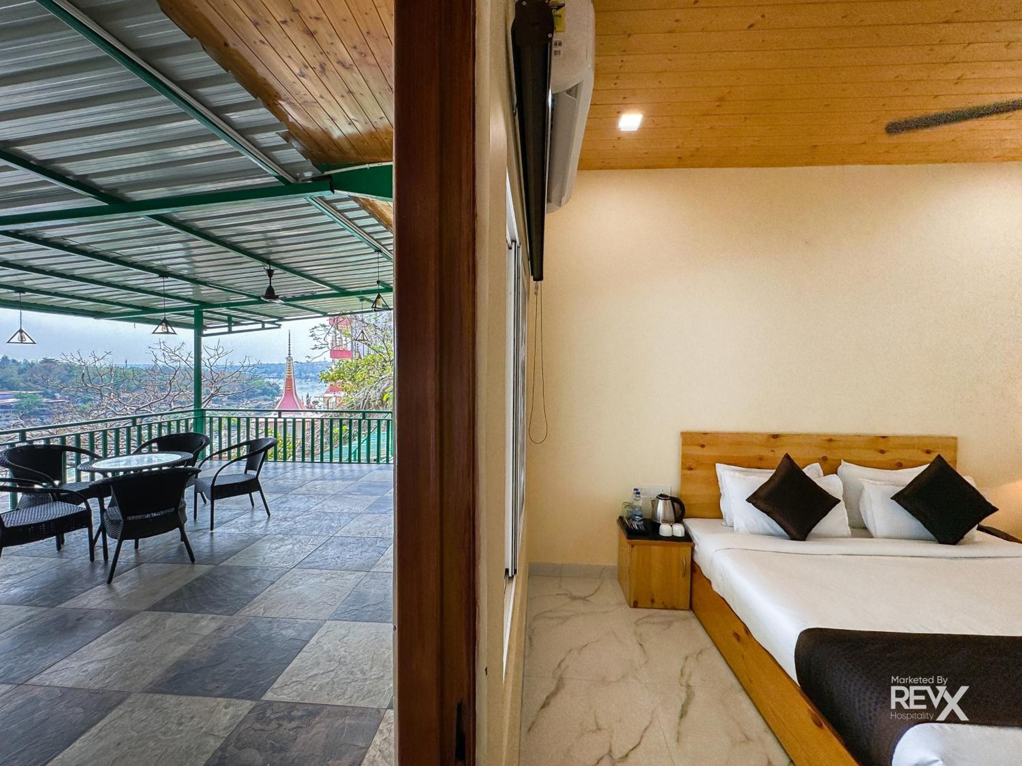 Hotel The Leisure Cave On The Ganges à Rishīkesh Extérieur photo